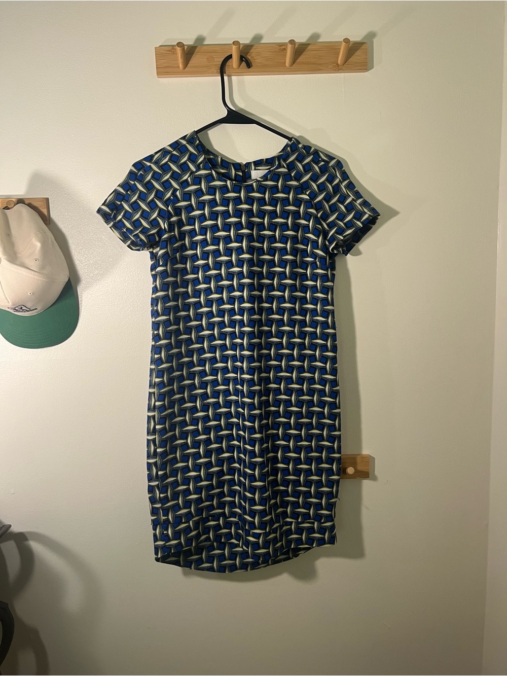 Blue yellow & white Geometric Shift Womens Dress no flaws size xs